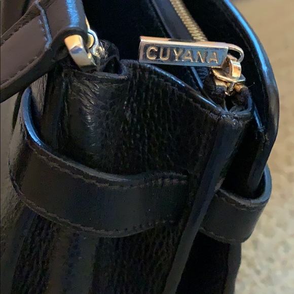 Cuyana Black Leather Work Satchel - Picture 3 of 8